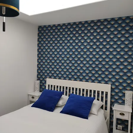 Superbe T2 Proche Cathedrale Et Loire * Tours